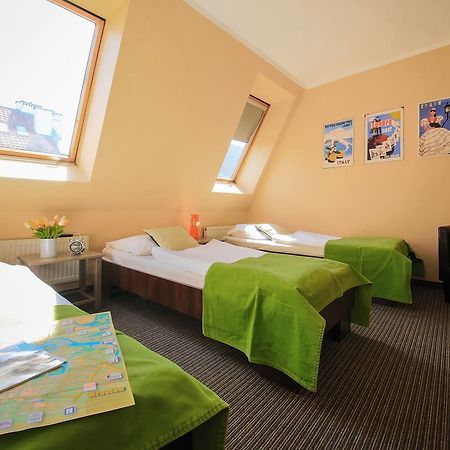 Glow Hostel Vratislav Exteriér fotografie