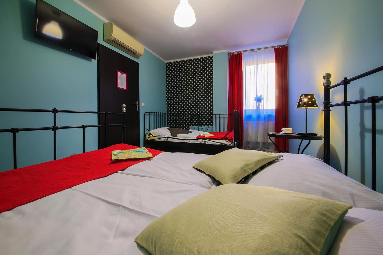 Glow Hostel Vratislav Exteriér fotografie