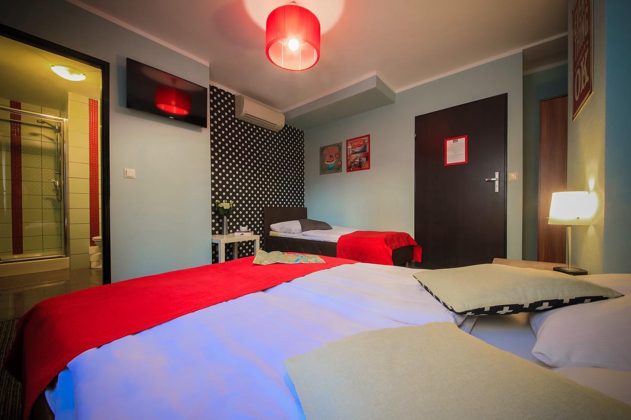 Glow Hostel Vratislav Exteriér fotografie