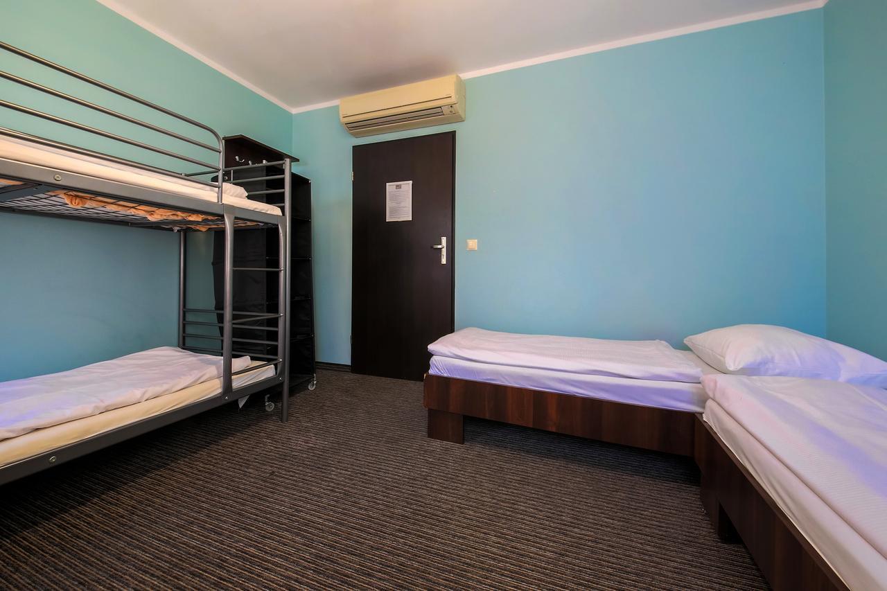Glow Hostel Vratislav Exteriér fotografie